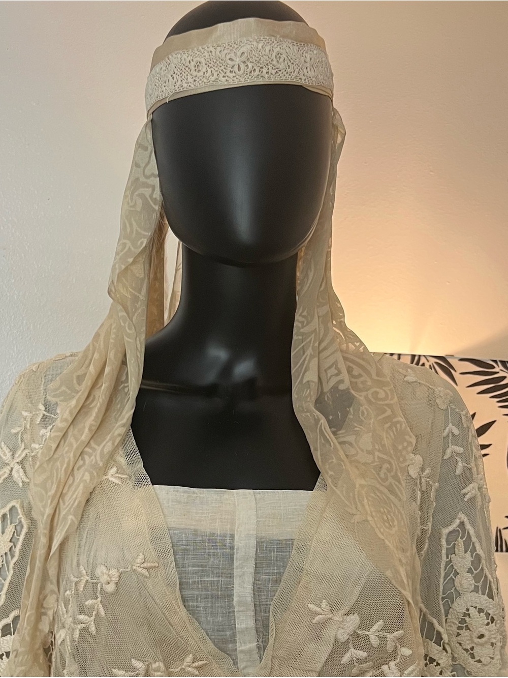 Delicate 1920s Cream Lace Wedding Dress & Headdress